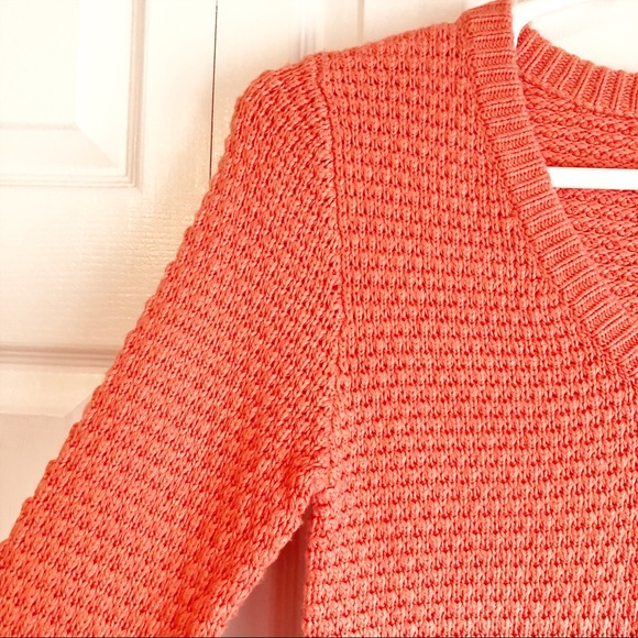Hinge Coral Orange V-Neck Soft Wool Cashmere Blend Sweater Small - Picture 6 of 16